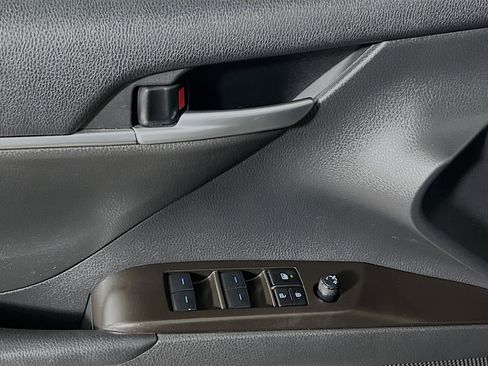 Used 2024 Toyota Camry SE image 17