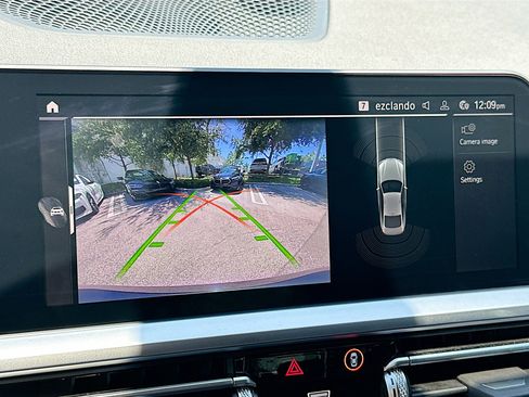 Used 2022 BMW 430i Coupe w/ M Sport Package RWD image 13