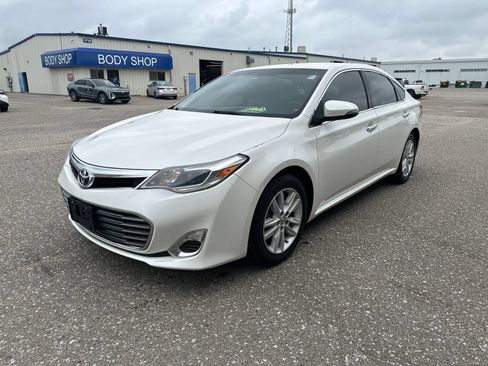 Used 2014 Toyota Avalon XLE FWD image 10