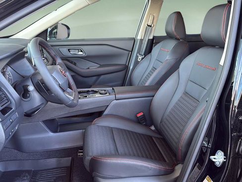 New 2026 Nissan Rogue SV AWD/4WD image 25