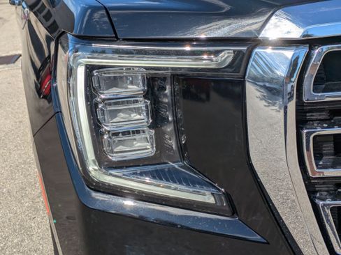 Used 2023 GMC Yukon SLT image 10