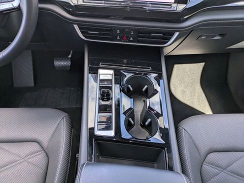 Used 2026 Volkswagen Atlas Cross Sport SE FWD image 20