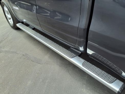 Used 2020 RAM 1500 Big Horn AWD/4WD image 7
