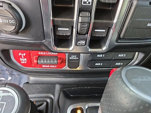 Used 2022 Jeep Gladiator Mojave w/ LED Lighting Group image 37