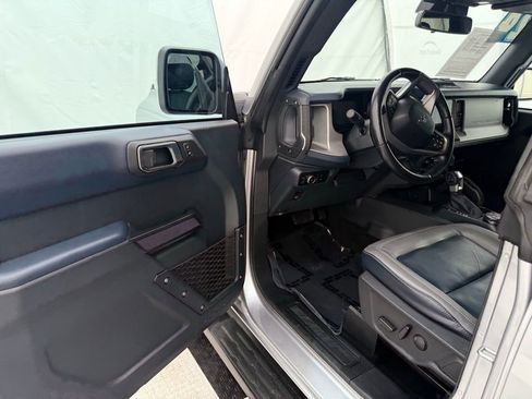 Used 2024 Ford Bronco Outer Banks image 29