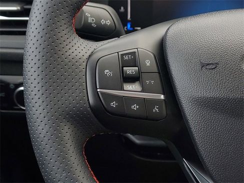 Certified 2025 Ford Escape ST-Line w/ Tech Pack #1 image 17