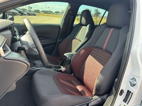 Certified 2025 Toyota Corolla SE image 11