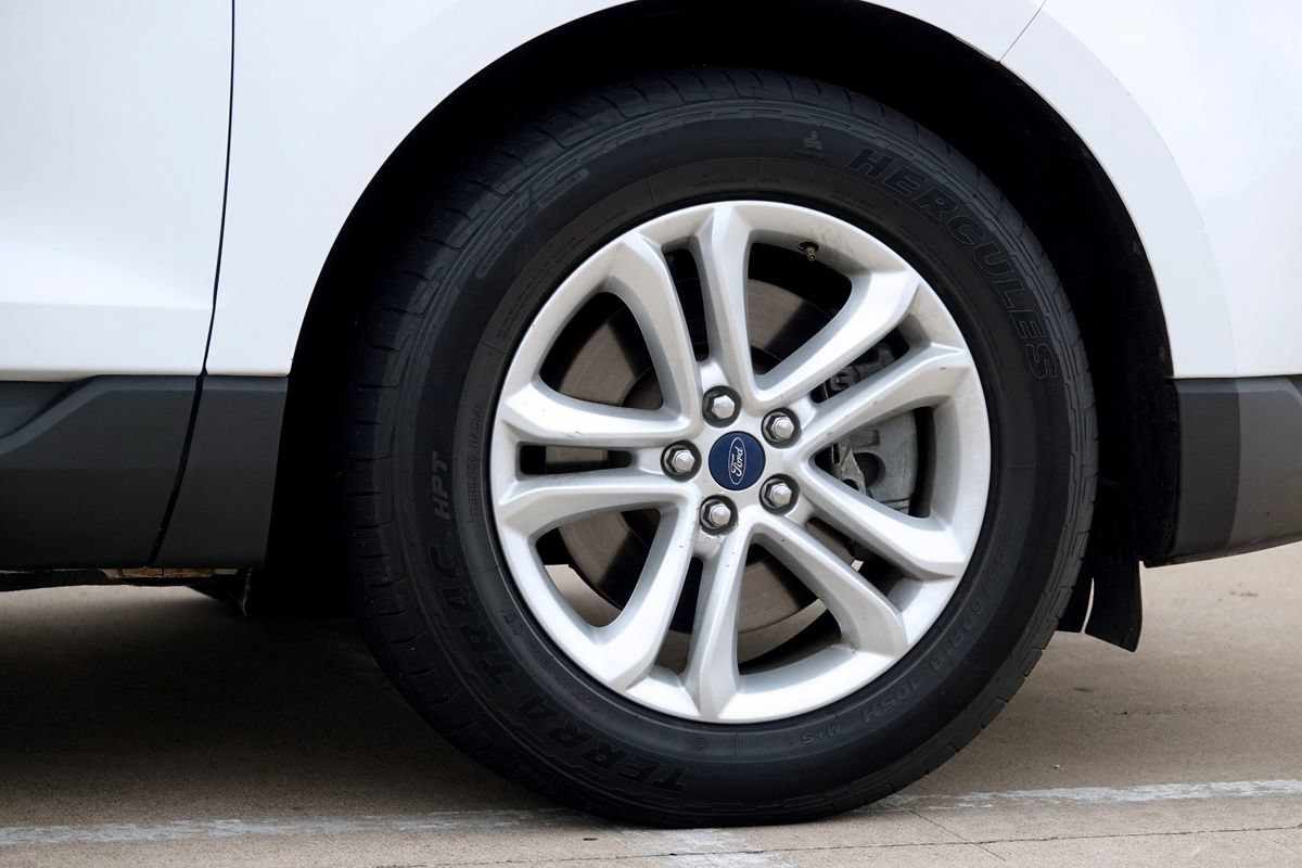 Used 2020 Ford Edge SEL w/ Convenience Package AWD/4WD image 30
