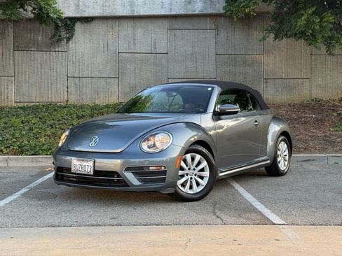 Used 2018 Volkswagen Beetle 2.0T Coast FWD image 3