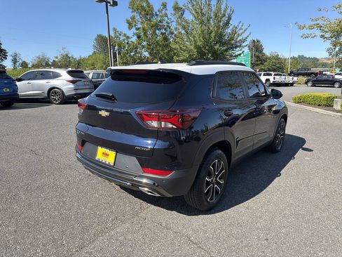 Used 2021 Chevrolet TrailBlazer ACTIV w/ Sun and Liftgate Package AWD/4WD image 9