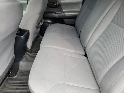 Used 2020 Toyota Tacoma SR w/ SR Convenience Package image 5