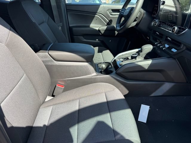 New 2026 Chevrolet Colorado Trail Boss w/ Midnight Edition AWD/4WD image 7