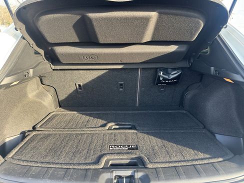 Used 2022 Nissan Rogue Sport SV image 22