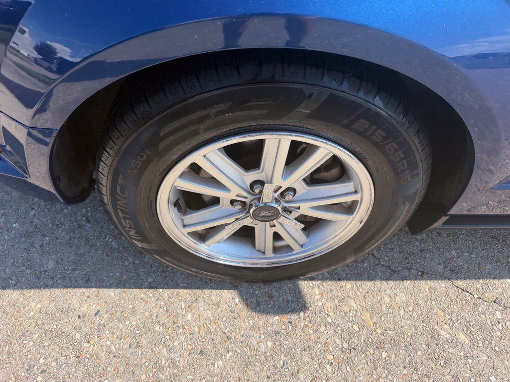 Used 2007 Ford Mustang Coupe RWD image 18