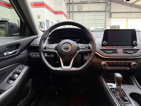 Used 2021 Nissan Altima 2.5 SR w/ SR Premium Package FWD image 21