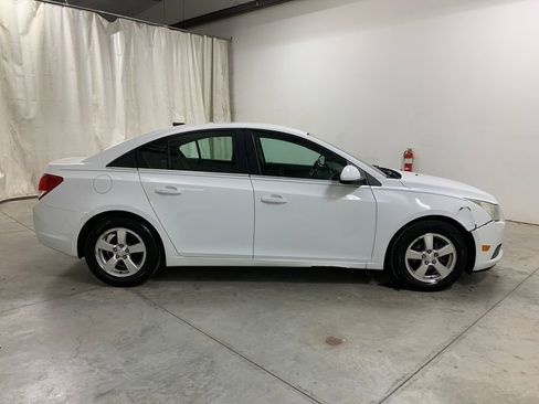 Used 2013 Chevrolet Cruze LT image 12