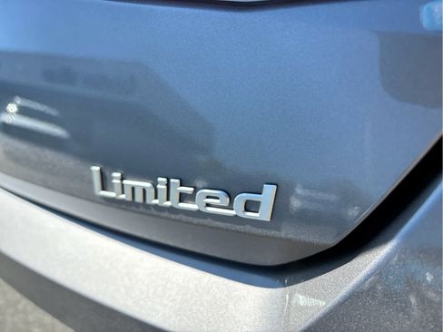 Used 2024 Hyundai Elantra Limited FWD image 30