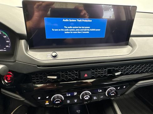 Used 2024 Honda Accord Touring image 33