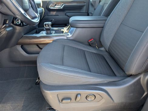 Used 2024 Chevrolet Silverado 1500 LT Trail Boss w/ Protection Package image 15