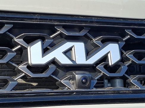 Certified 2023 Kia Sorento SX Prestige image 31