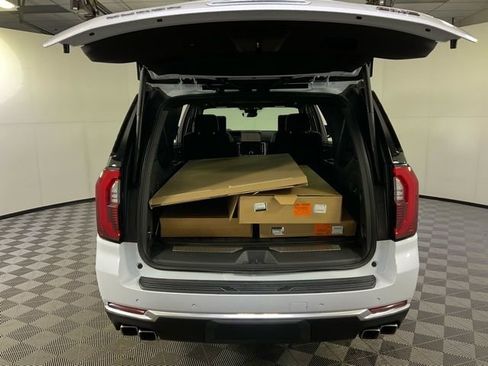 New 2026 GMC Yukon XL Denali w/ Denali Reserve Package image 35