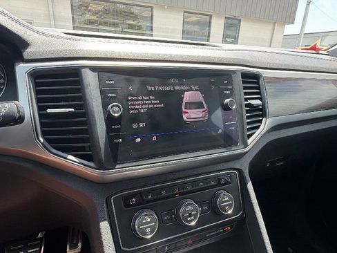 Used 2019 Volkswagen Atlas SE FWD image 23