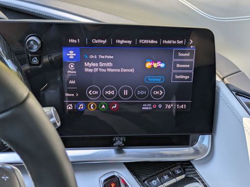 Used 2022 Chevrolet Corvette Stingray Premium Conv w/ Z51 Performance Package image 19