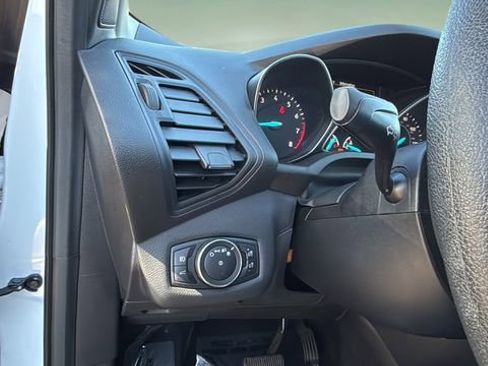 Used 2018 Ford Escape SE image 22