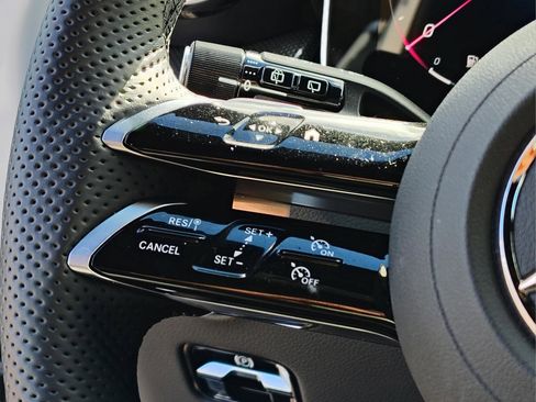 Certified 2026 Mercedes-Benz GLC 300 4MATIC image 8