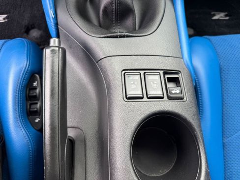 Used 2024 Nissan Z Performance w/ Floor Mat Package RWD image 26