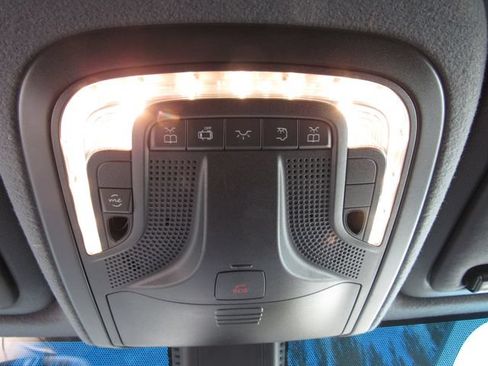 Used 2025 Mercedes-Benz Sprinter 2500 image 29