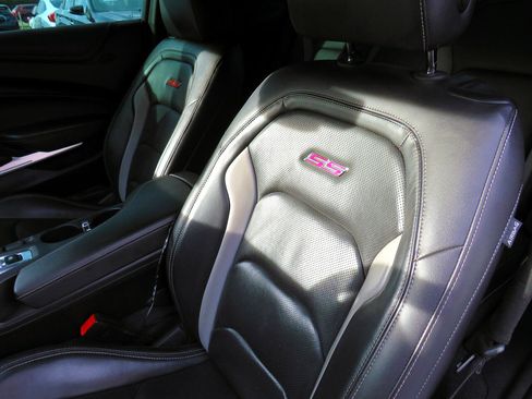 Used 2021 Chevrolet Camaro SS image 15