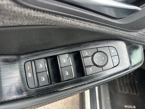 Used 2023 Nissan Rogue SV FWD image 13
