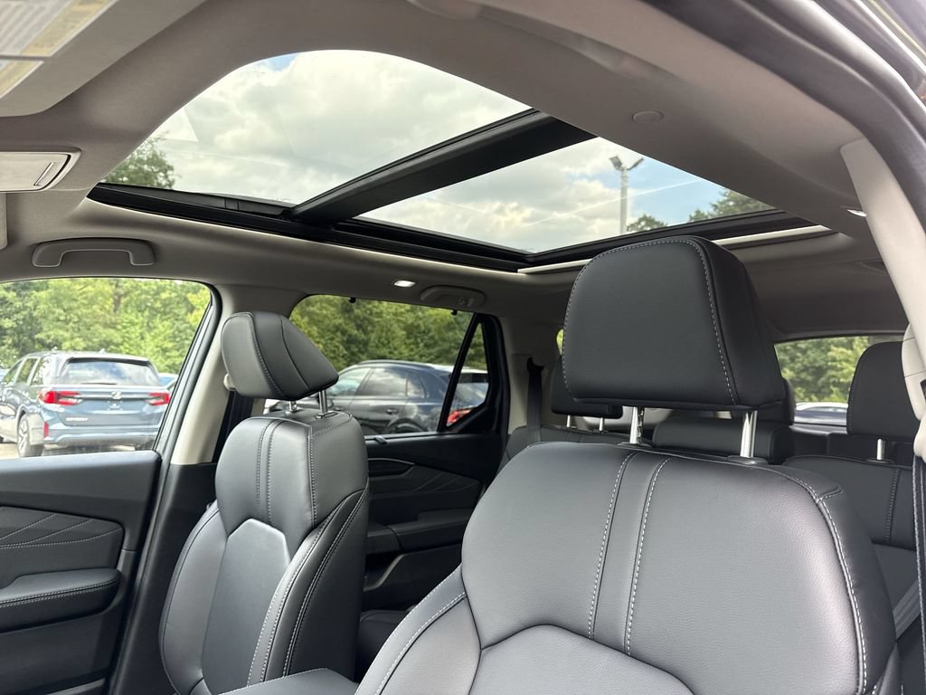 New 2026 Honda Pilot Touring image 16