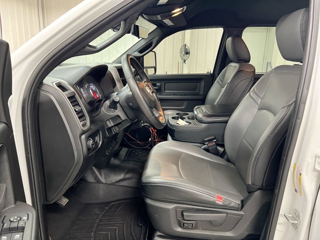 Used 2025 RAM 3500 Tradesman AWD/4WD image 14