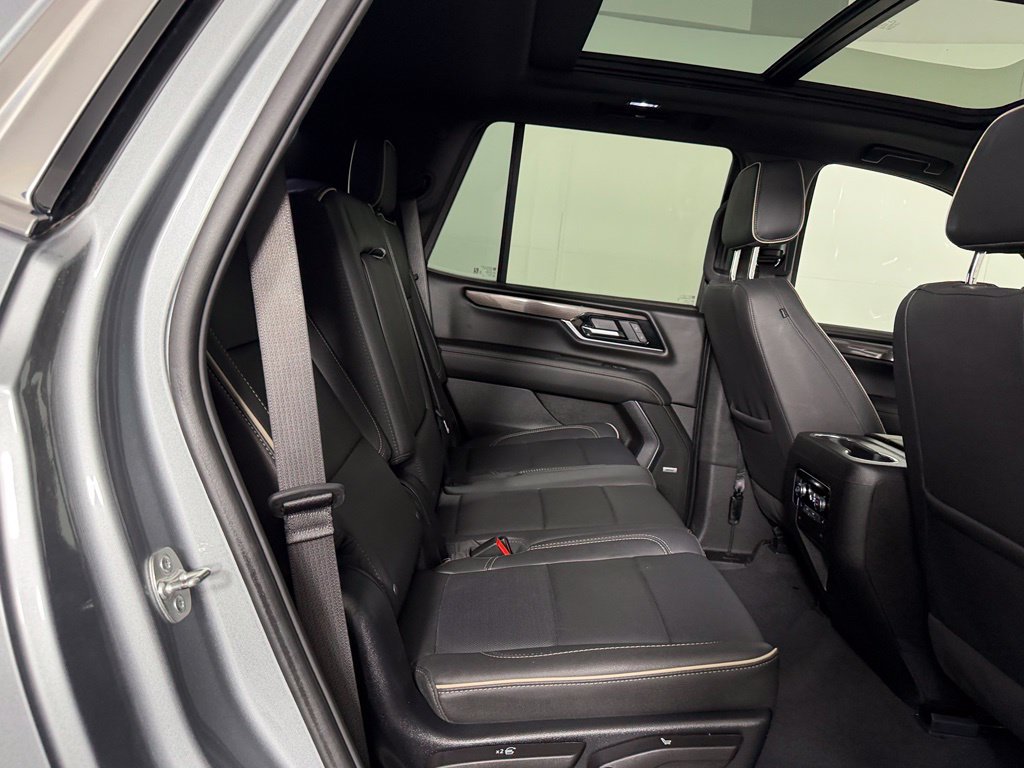 Used 2025 GMC Yukon Elevation AWD/4WD image 20
