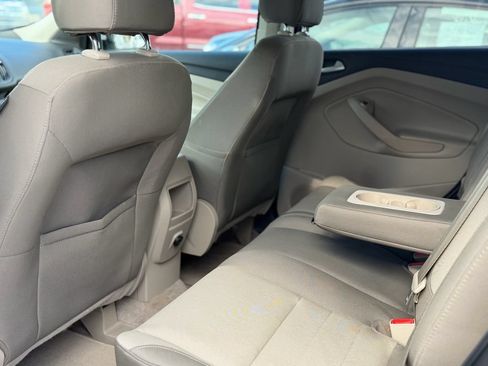 Used 2016 Ford Escape SE AWD/4WD image 24