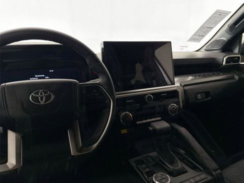 Certified 2024 Toyota Tacoma TRD Off-Road w/ TRD Off Road Upgrade Package image 33