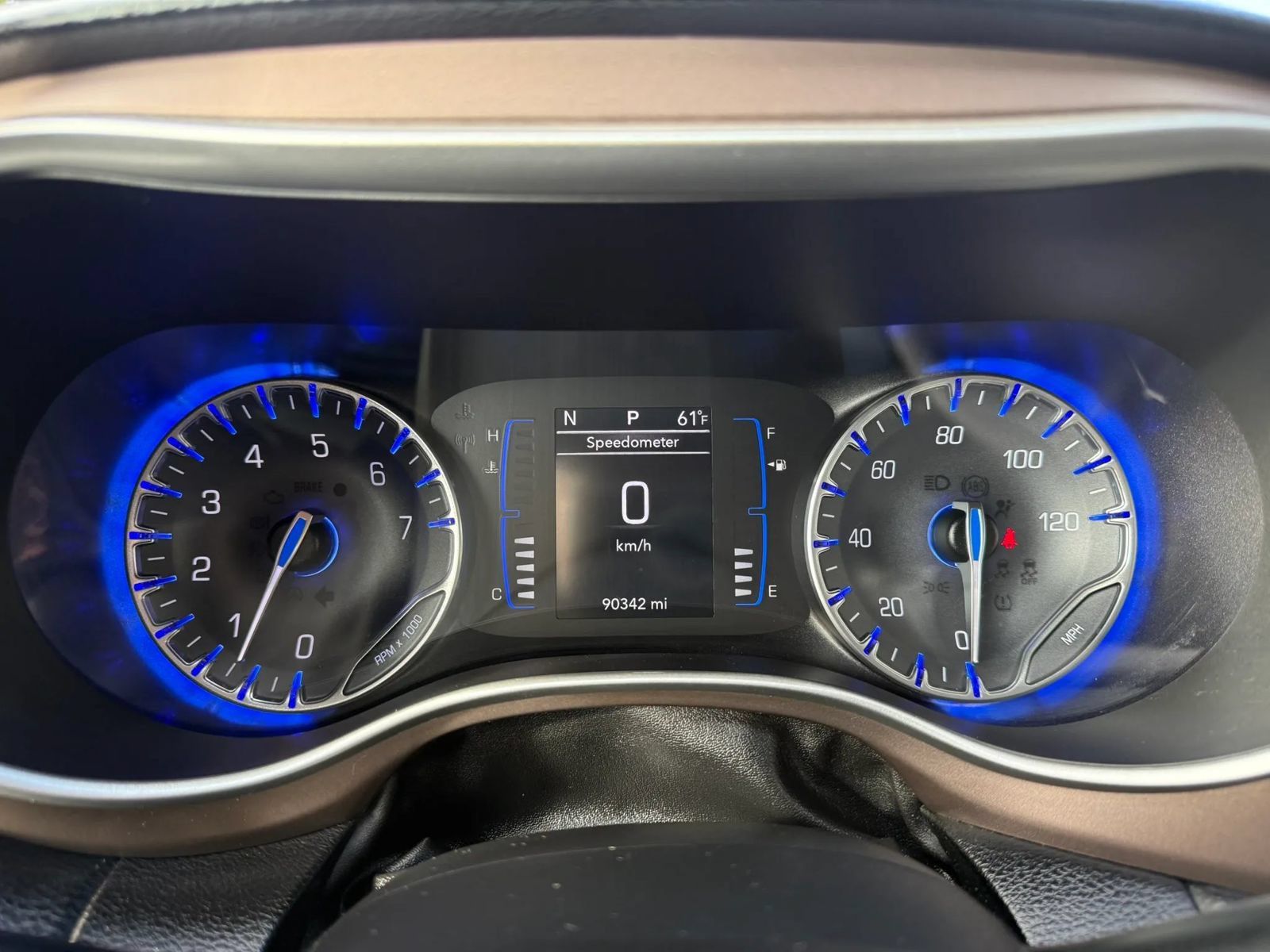 Used 2019 Chrysler Pacifica Touring-L FWD image 28