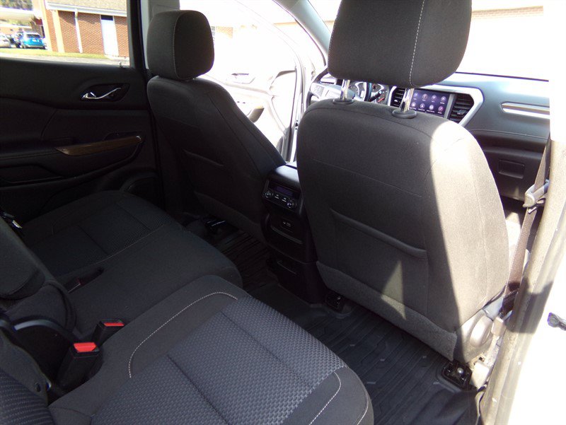 Used 2020 GMC Acadia SLE w/ LPO, Floor Liner Package FWD image 25