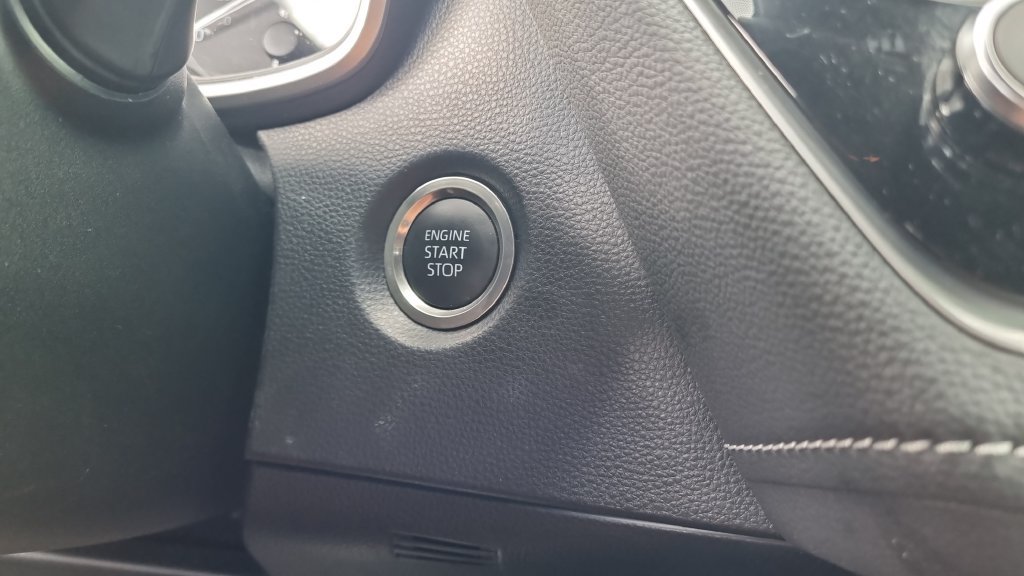 Used 2025 Toyota Corolla SE FWD image 35