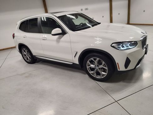 Used 2023 BMW X3 xDrive30i image 2
