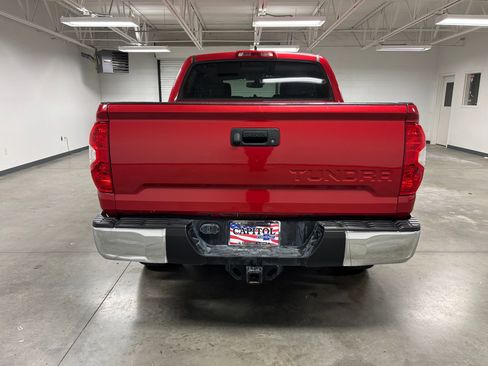 Used 2020 Toyota Tundra SR5 w/ SR5 Leather Package AWD/4WD image 8