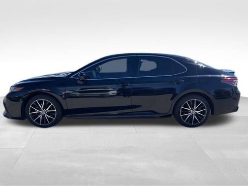 Used 2023 Toyota Camry SE w/ Audio Upgrade Package image 7