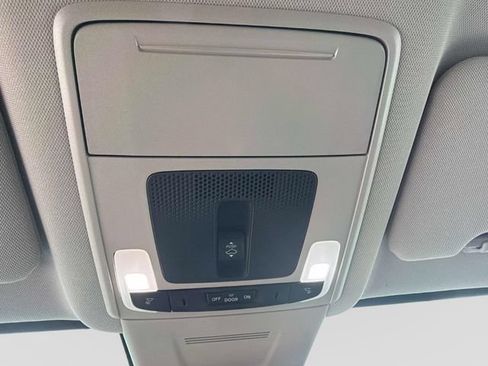 Certified 2025 Honda CR-V EX image 36