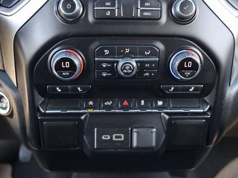 Certified 2021 Chevrolet Silverado 1500 LT image 18