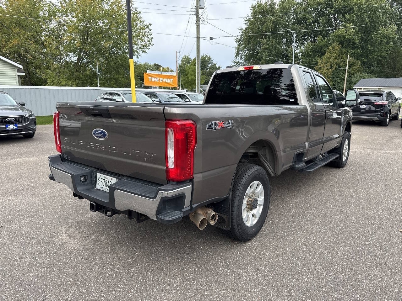 Used 2023 Ford F350 XLT AWD/4WD image 5
