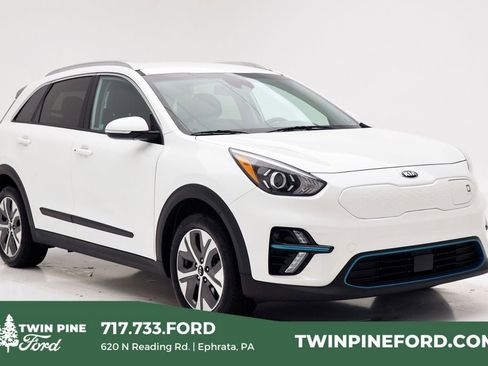 Used 2021 Kia Niro EX w/ Cold Weather Package image 1