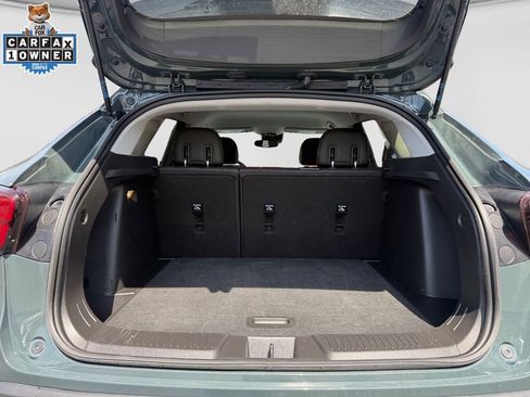 Used 2025 Chevrolet Trax LT image 18