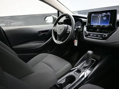 Used 2022 Toyota Corolla LE FWD image 12